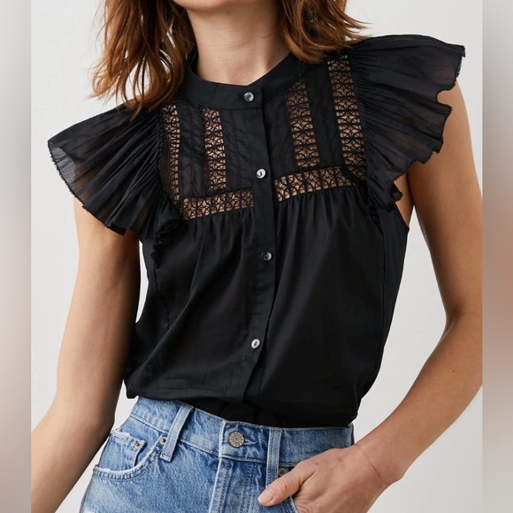 Rails Tops - Rails Louella Lace Inset Flutter Sleeve Top Size XL EUC
